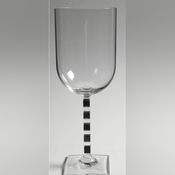 Water Goblet Viewpoint Black by MIKASA - Set of 4 Fine Crystal Preowned - Picture 1 of 10